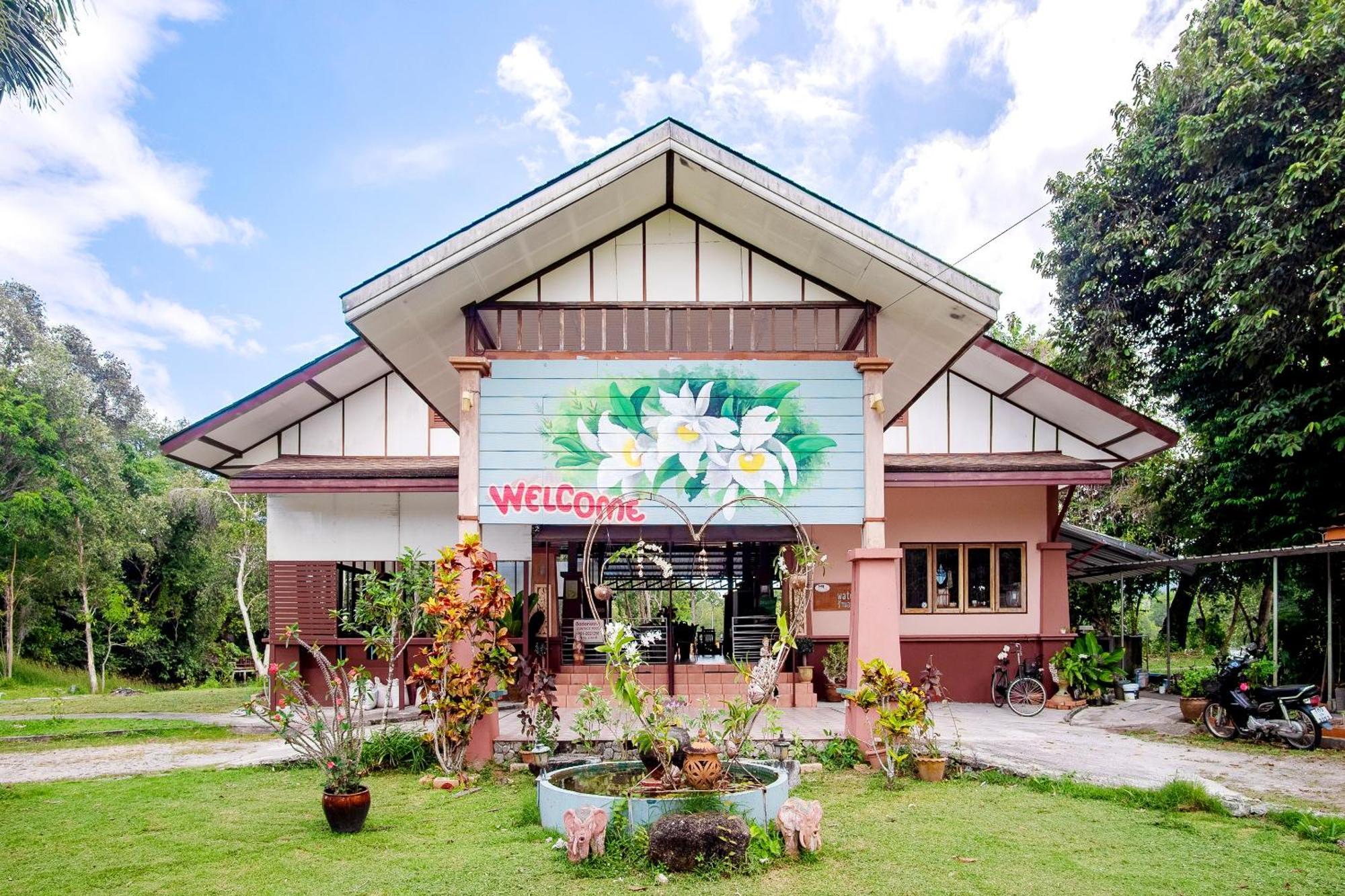 Oyo 479 Water Jade Natural Resort Thai Mueang Exterior photo